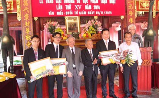 Giải thưởng sử học Phạm Thận Duật: Vinh danh các luận án về chủ quyền biển đảo